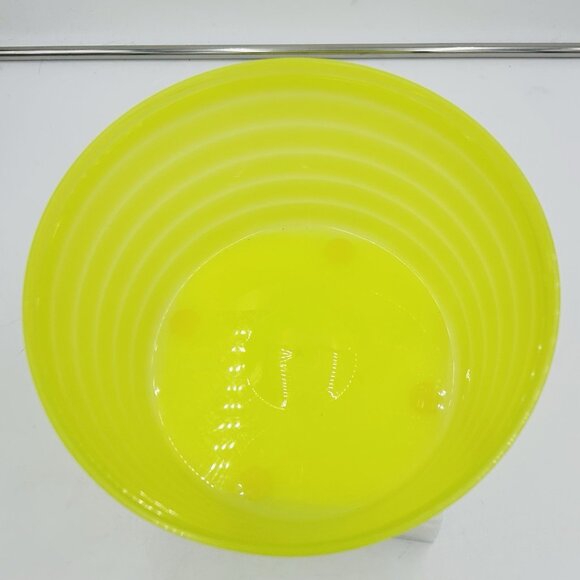 Tupperware 3776 SPIN N SAVE Salad Spinner With Lid Green Yellow 3 Pieces 4.5 L - Picture 4 of 5